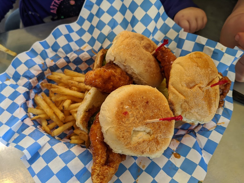 Chicken Bonz - Restaurant | 143 SW Century Dr, Bend, OR 97702, USA