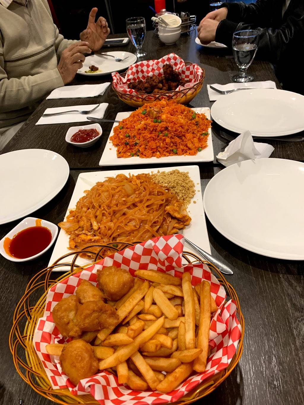 The Zen Whitby | restaurant | 30 Broadleaf Ave #5, Whitby, ON L1R 3N8, Canada | 9056558188 OR +1 905-655-8188
