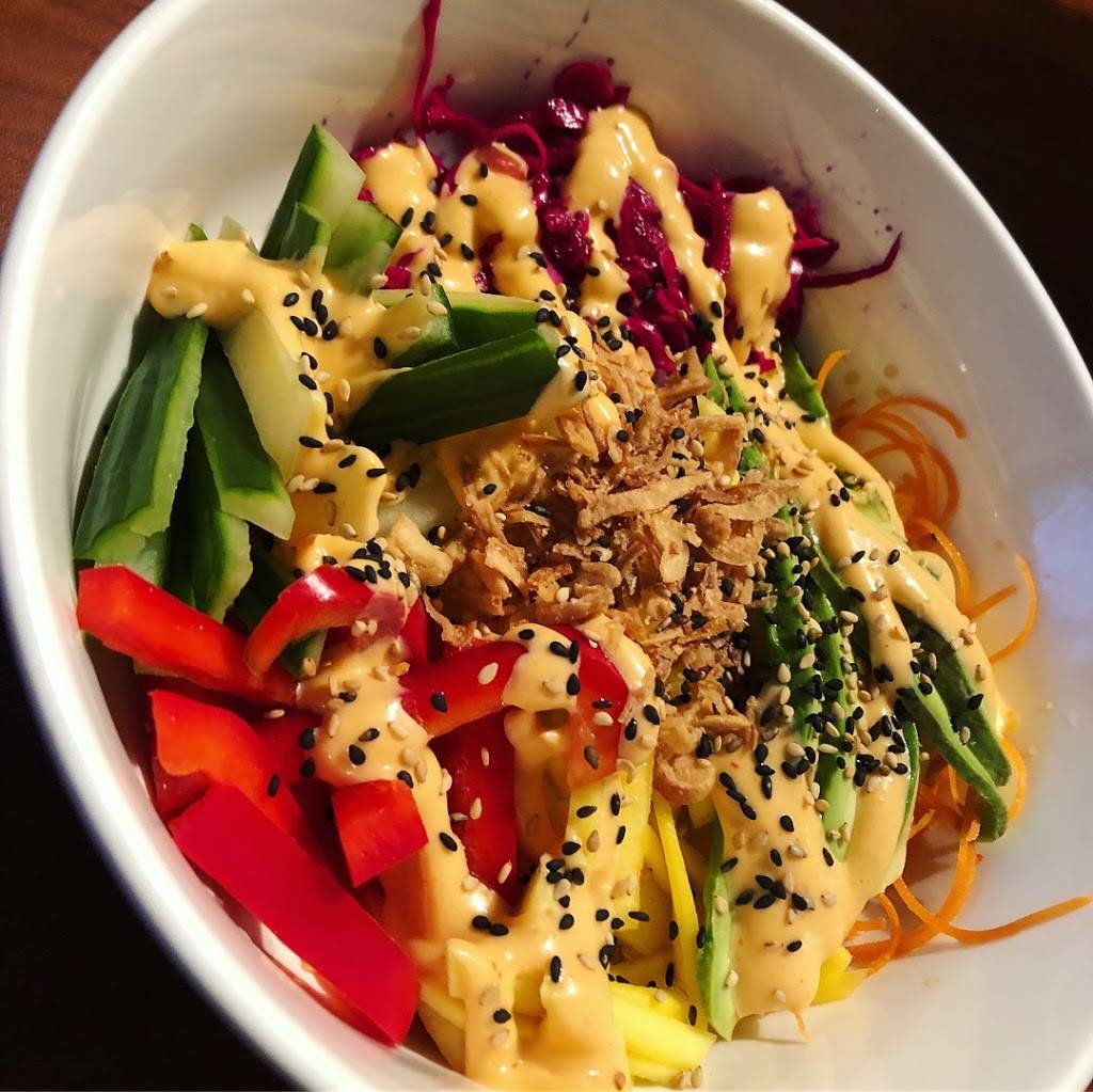 Sushi & Go | restaurant | 5333 Boulevard Laurier, Terrebonne, QC J7M 1W1, Canada | 4504170919 OR +1 450-417-0919