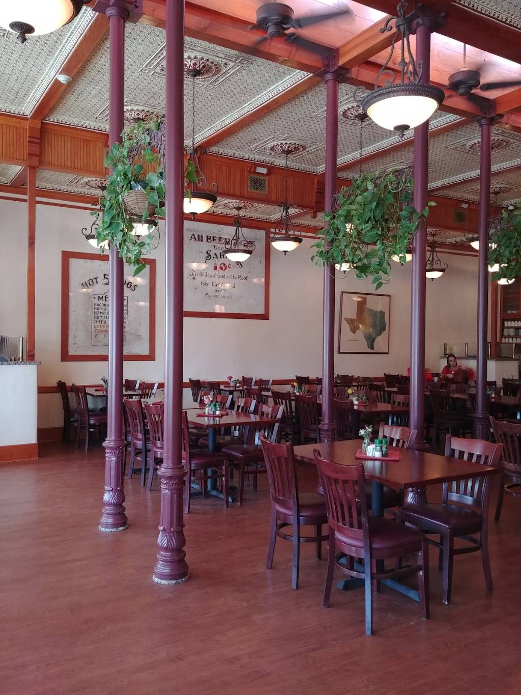 Uptown Blanco Arts & Entertainment, Ltd. | restaurant | 317 Main St, Blanco, TX 78606, United States | 8308330738 OR +1 830-833-0738