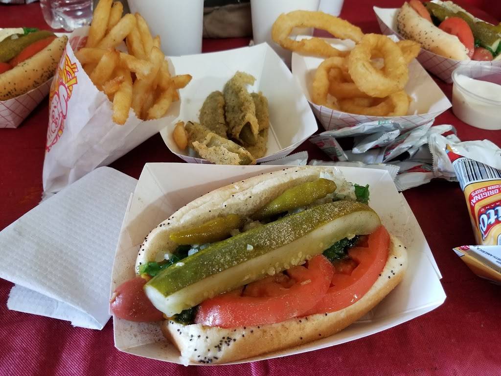 Mikes Chicago Dog (and more!) | meal takeaway | 103 N Fayetteville St, Asheboro, NC 27203, USA | 3366106453 OR +1 336-610-6453