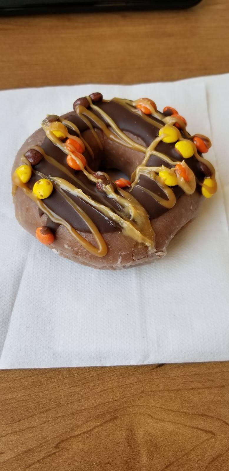 Krispy Kreme | bakery | 5020 Buckeystown Pike, Frederick, MD 21704, USA | 2408155271 OR +1 240-815-5271