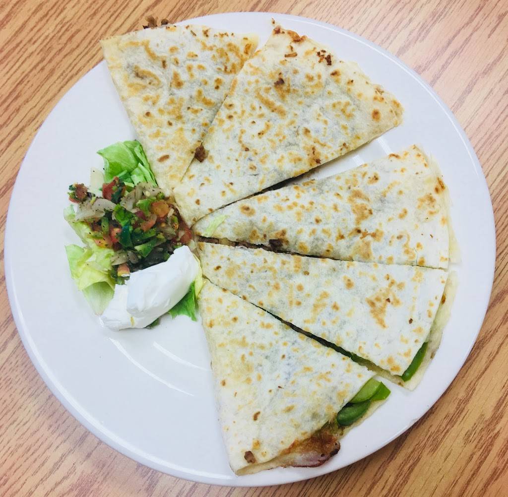 Emeritas Carry Out Restaurant 3901, 5408 Queens Chapel Rd