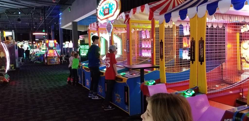 Dave & Busters will open at White Marsh Mall
