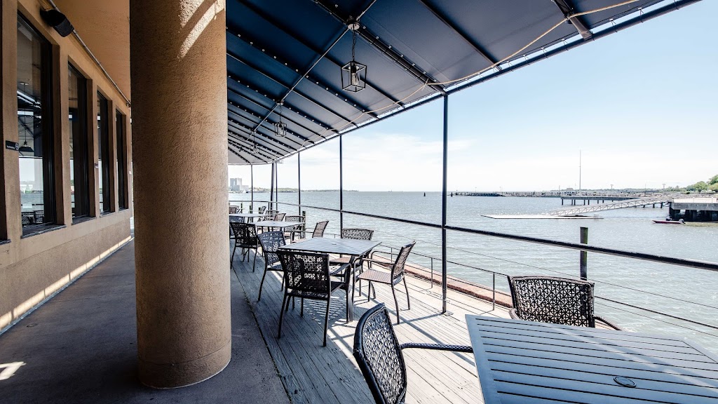 IL GABBIANO | restaurant | 501 Long Wharf Dr, New Haven, CT 06511, USA | 2038217425 OR +1 203-821-7425