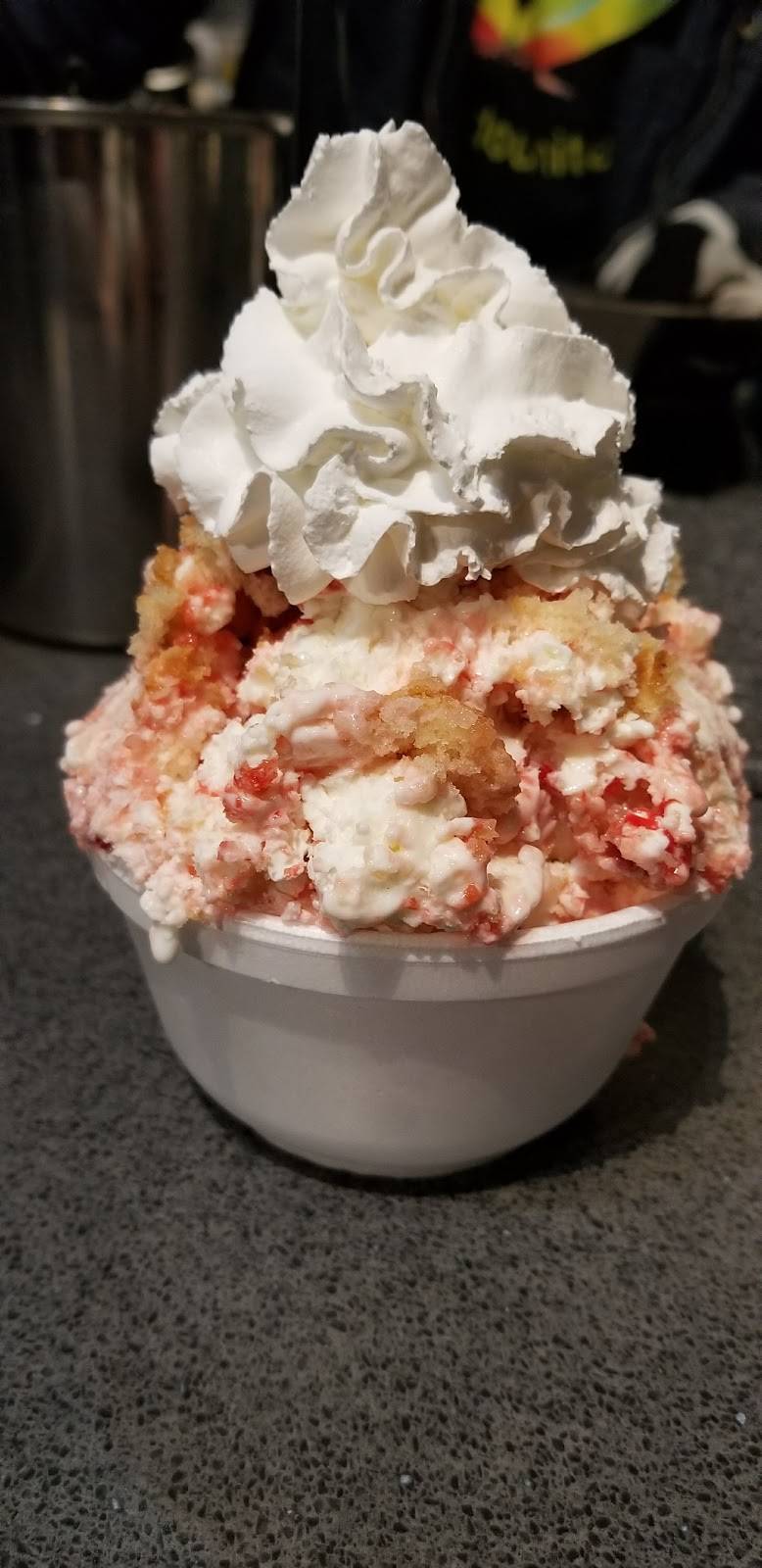 Abracadabra Ice Cream Factory Restaurant 520 N Main St, Kissimmee, FL 34744, USA