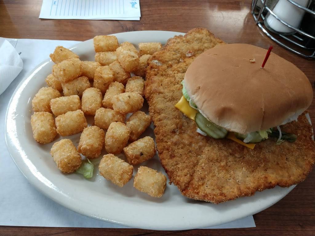 Lumpys Restaurant | restaurant | 20 Foote St, Cambridge City, IN 47327, USA | 7654786510 OR +1 765-478-6510