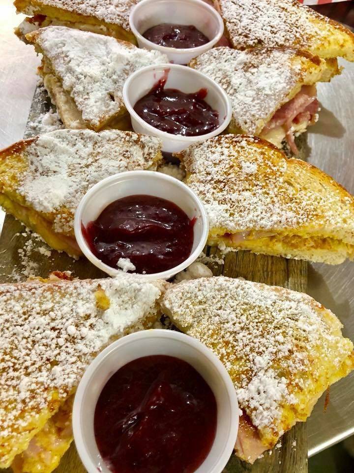 Downtown Grilled Cheese Company | restaurant | 1718 S Elm St, Sherman, TX 75090, USA | 9034872298 OR +1 903-487-2298