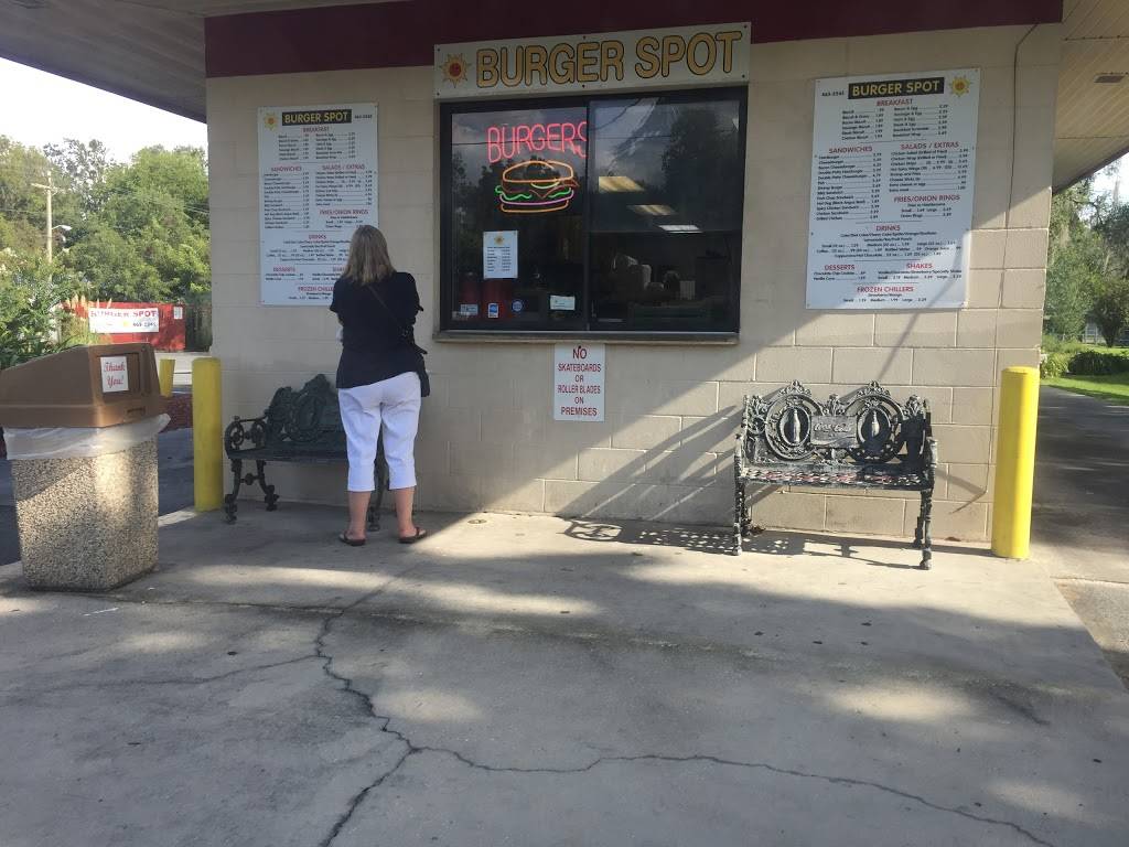 Burger Spot | restaurant | 204 W Wade St, Trenton, FL 32693, USA | 3524632345 OR +1 352-463-2345