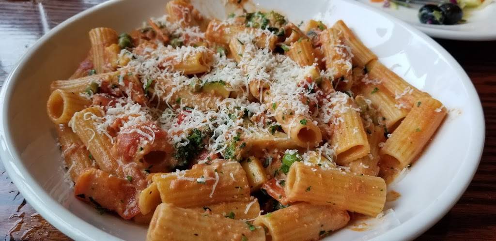 Olive Garden Italian Restaurant Meal Takeaway 6355 Meadows Rd