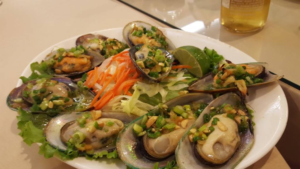 Saigon Basil - Restaurant | 10665 Melody Dr, Northglenn, CO 80234, USA