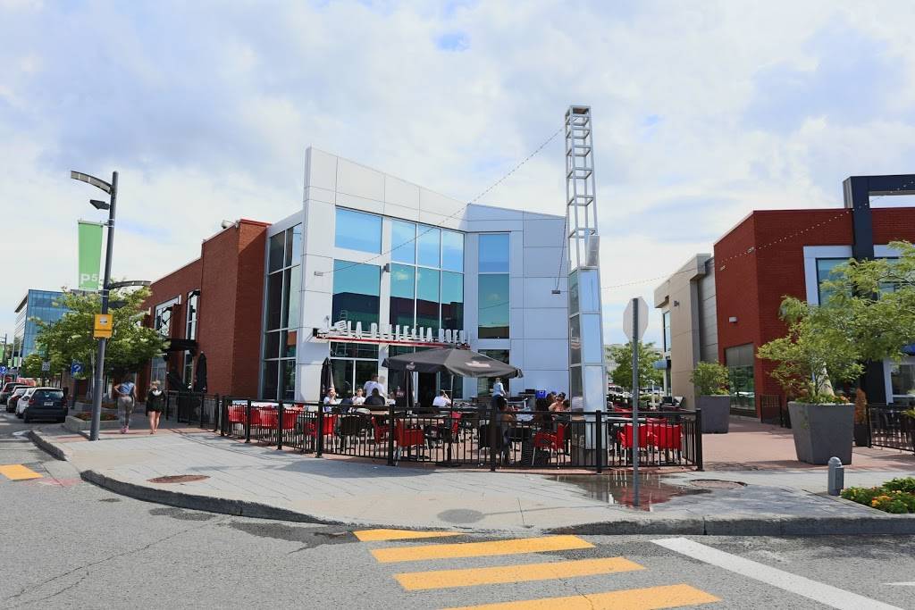 La Belle & La Boeuf Burger Bar | restaurant | 510 Promenade Du Centropolis, Laval, QC H7T 3C2, Canada | 4509348777 OR +1 450-934-8777