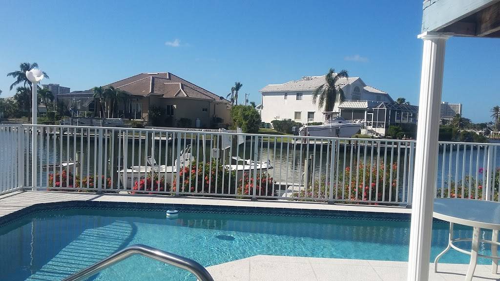 Kerry III | restaurant | 420 Edgewater Ct, Marco Island, FL 34145, USA | 2396423989 OR +1 239-642-3989