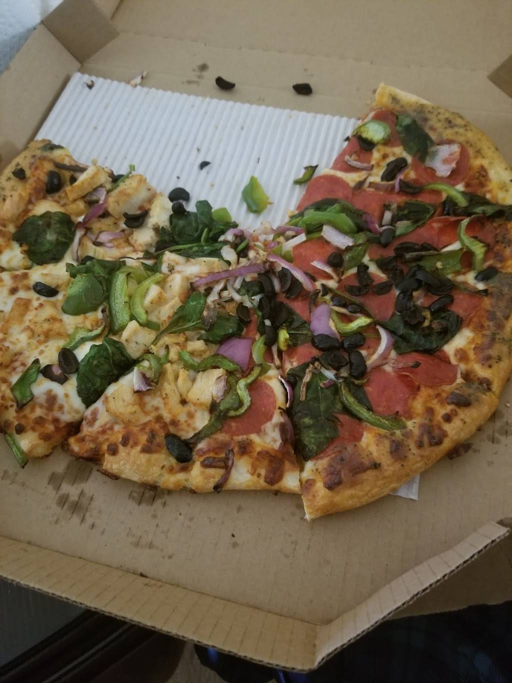 Pizza Hut | meal delivery | 103 Marketplace Dr, Richland, MS 39218, USA | 6019327002 OR +1 601-932-7002