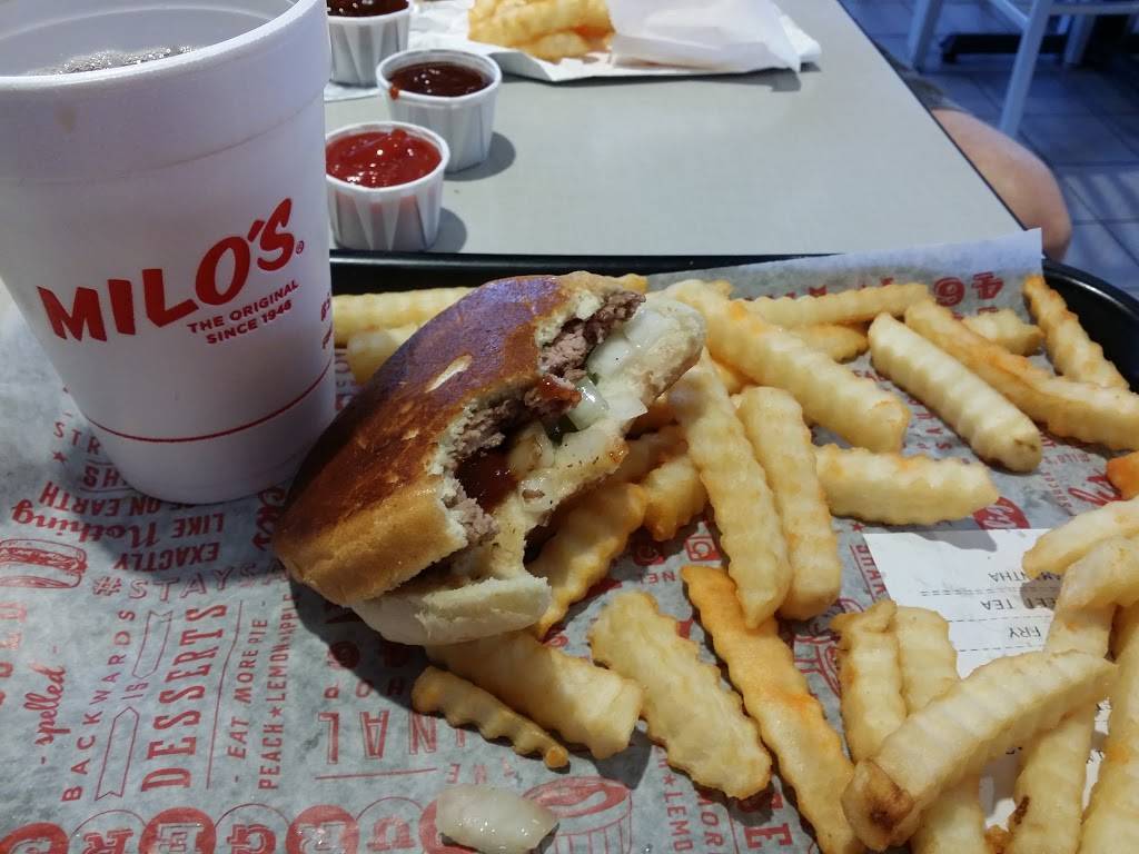 Milos Hamburgers | restaurant | 2057 Village Dr, Moody, AL 35004, USA | 2056404885 OR +1 205-640-4885