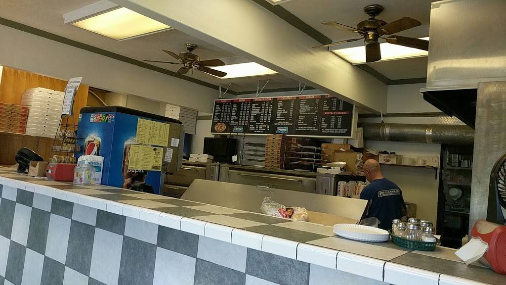 Slices | restaurant | 2, 2710, 323 Turnpike St, Canton, MA 02021, USA | 7818288821 OR +1 781-828-8821