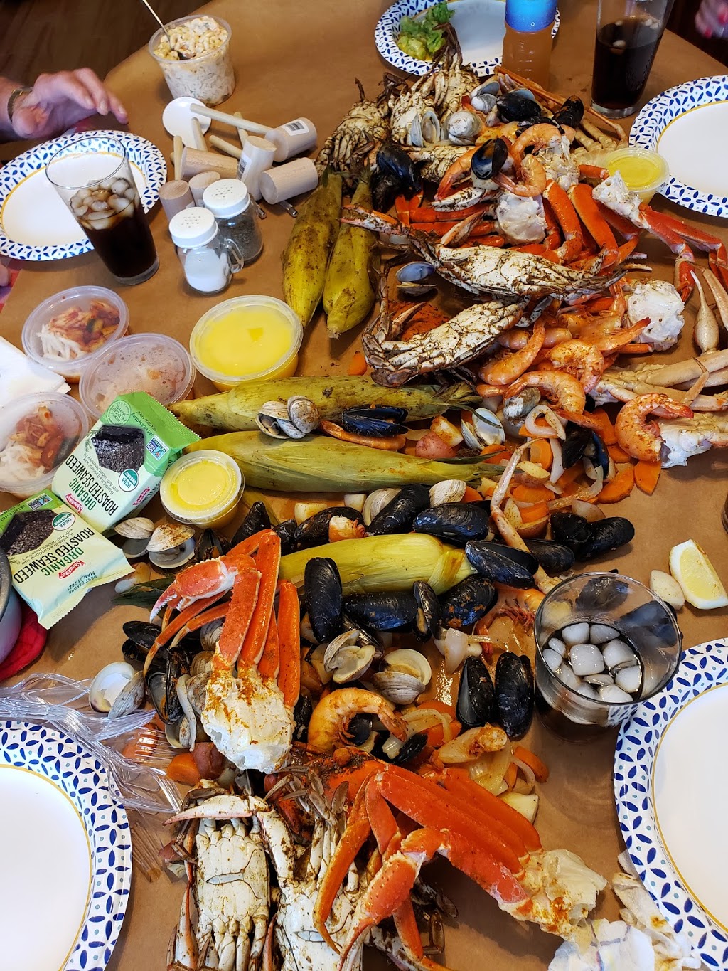 Conrad's Crabs and Seafood Market- Bel Air, MD | 1207 Baltimore Pike ...