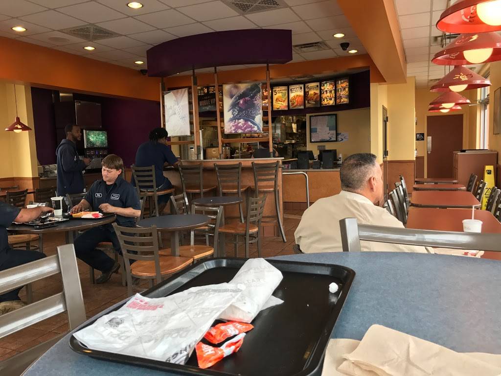 Taco Bell | meal takeaway | 121 Supercenter Dr, Calera, AL 35040, USA | 2056689006 OR +1 205-668-9006