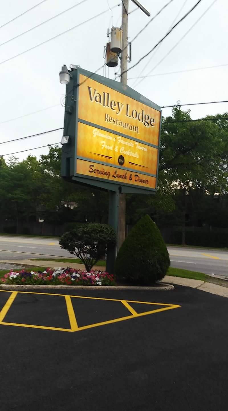 Valley Lodge Restaurant | restaurant | 2132 Waukegan Rd, Glenview, IL 60025, USA | 8477247440 OR +1 847-724-7440