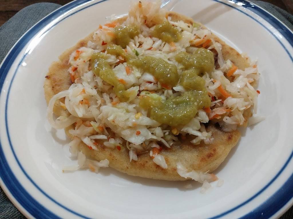 Taqueria Limon | restaurant | 3301-3335 Cornhusker Hwy, Lincoln, NE 68504, USA | 4029758991 OR +1 402-975-8991