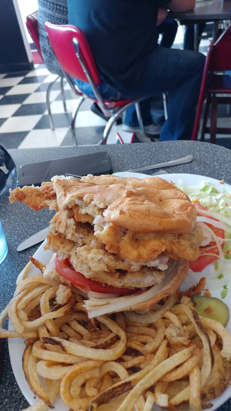 58 Diner | restaurant | 300 E 10th St, Holden, MO 64040, USA | 8167324019 OR +1 816-732-4019