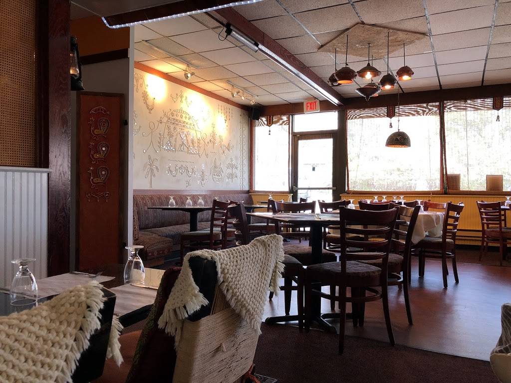 Bombay Bistro | restaurant | 3570 Chain Bridge Rd, Fairfax, VA 22030, USA | 7033595810 OR +1 703-359-5810