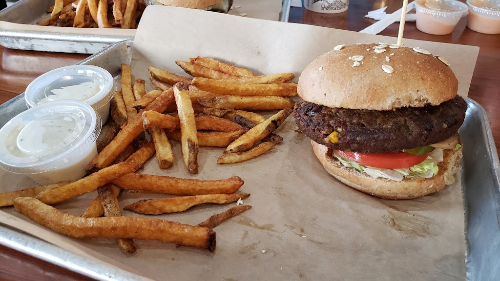 MOOYAH Burgers, Fries & Shakes | meal takeaway | 2695 King Ave W Ste D, Billings, MT 59102, USA | 4062943797 OR +1 406-294-3797