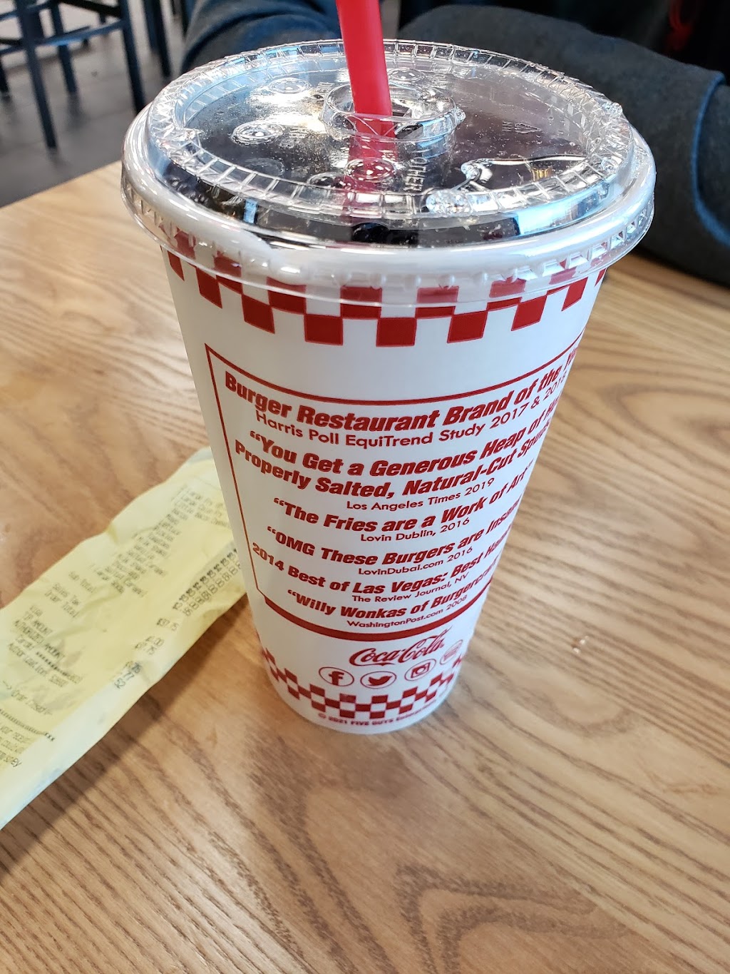 Five Guys | meal takeaway | 1500 NW Mulholland Dr, Roseburg, OR 97470, USA | 5416712449 OR +1 541-671-2449