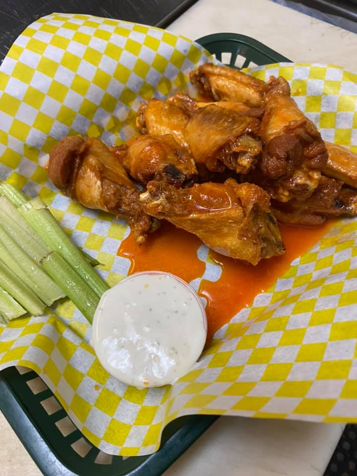 Cabins Bar & Grill | restaurant | 154 N Federal Hwy, Deerfield Beach, FL 33441, USA | 9544286438 OR +1 954-428-6438