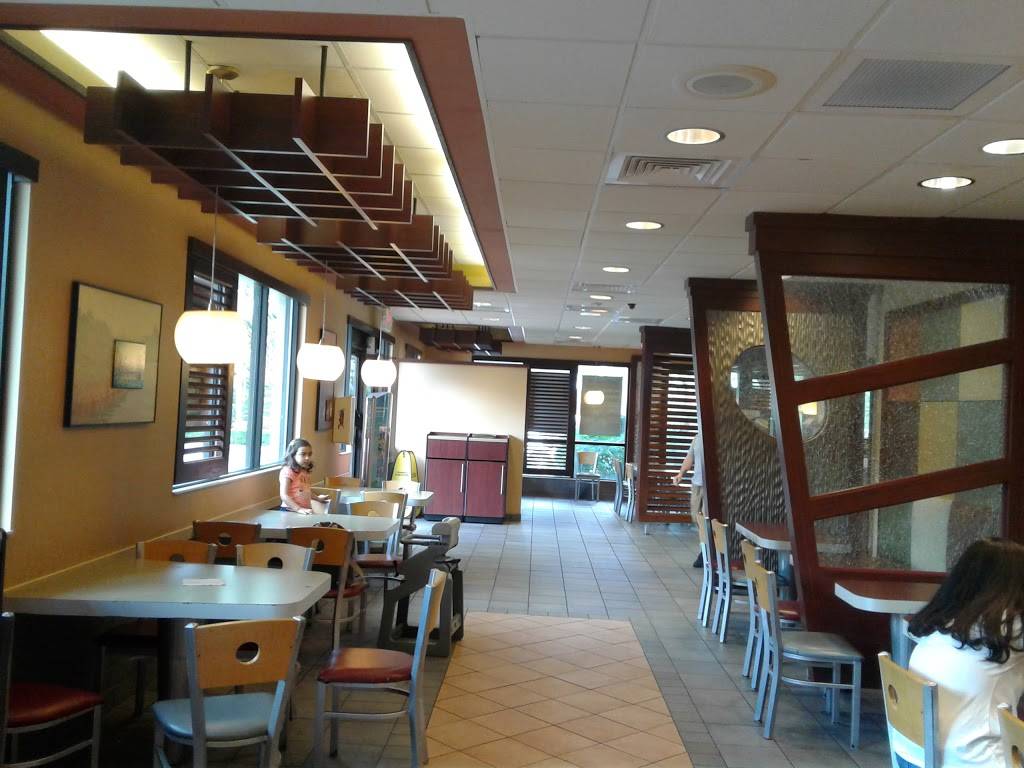 McDonalds | cafe | 1020 Weston Rd, Fort Lauderdale, FL 33326, USA | 9543841256 OR +1 954-384-1256