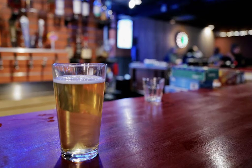Sideline Sports Bar 3720 Factoria Blvd SE, Bellevue, WA 98006, USA