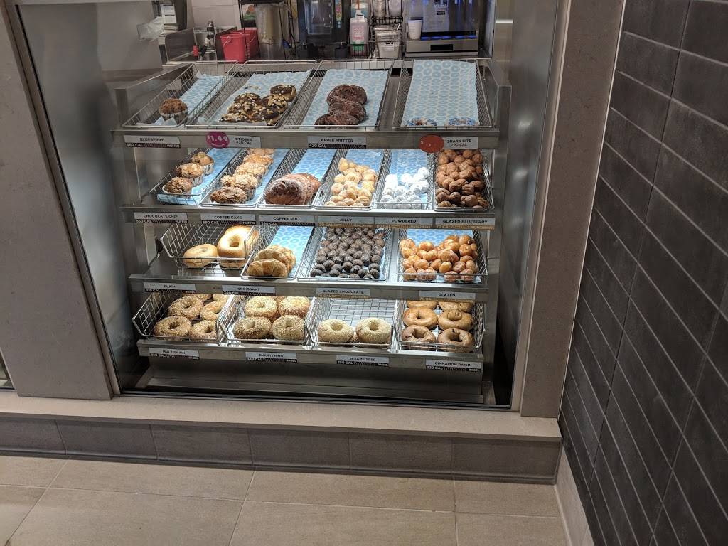 Dunkin Donuts | cafe | 5836b N Kings Hwy, Alexandria, VA 22303, USA | 7033299222 OR +1 703-329-9222