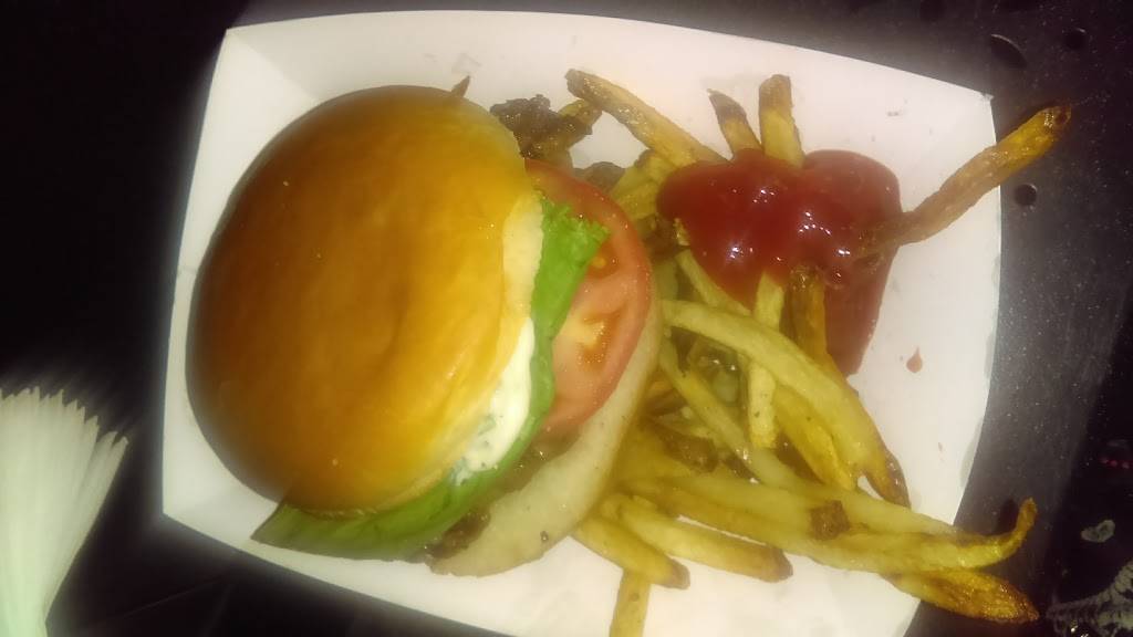 Neumanns Bar | restaurant | 2531 7th Ave E, North St Paul, MN 55109, USA | 6517706020 OR +1 651-770-6020