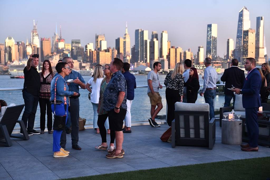 NoHu Rooftop Bar + Restaurant | restaurant | 550 Ave at Port Imperial 6th floor, Weehawken, NJ 07086, USA | 2017587920 OR +1 201-758-7920