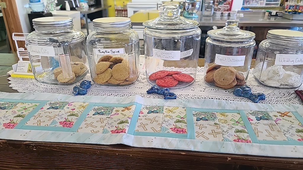Country Apron Bakery | restaurant | 5566 US-160, Theodosia, MO 65761, USA | 4172732295 OR +1 417-273-2295