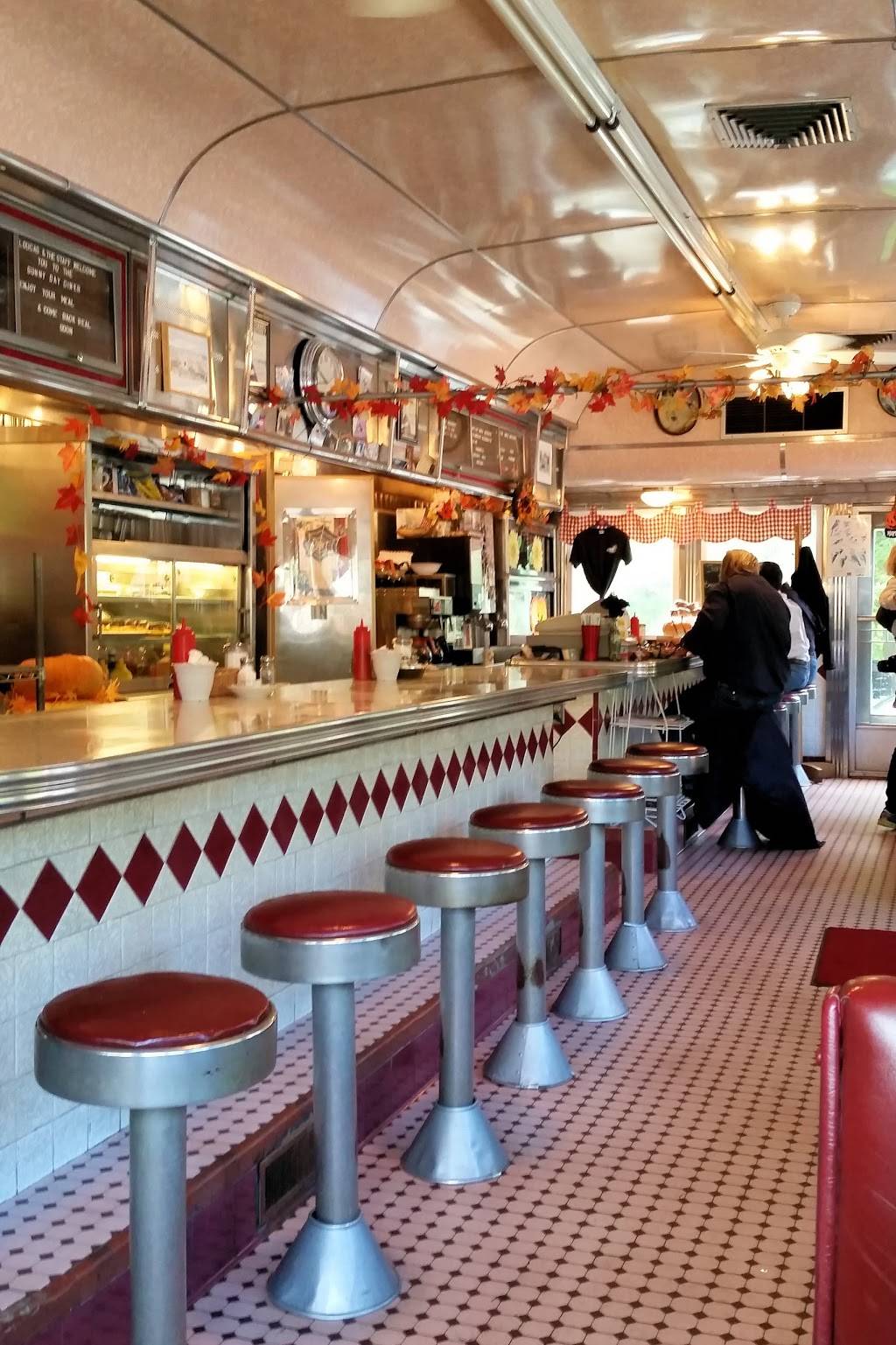 Sunny Day Diner | restaurant | US-3 &, Connector Rd, Lincoln, NH 03251, USA | 6037454833 OR +1 603-745-4833