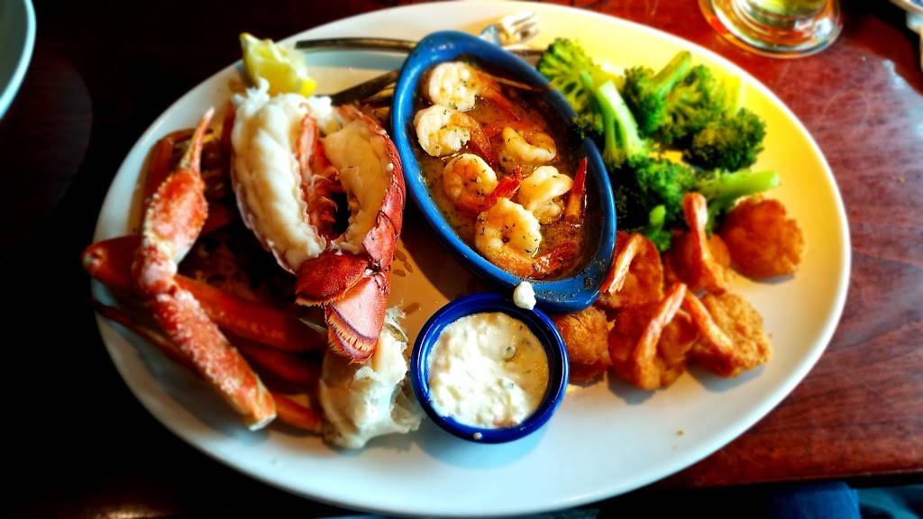 Red Lobster | restaurant | 88-01 Queens Blvd, Elmhurst, NY 11373, USA | 7187603050 OR +1 718-760-3050