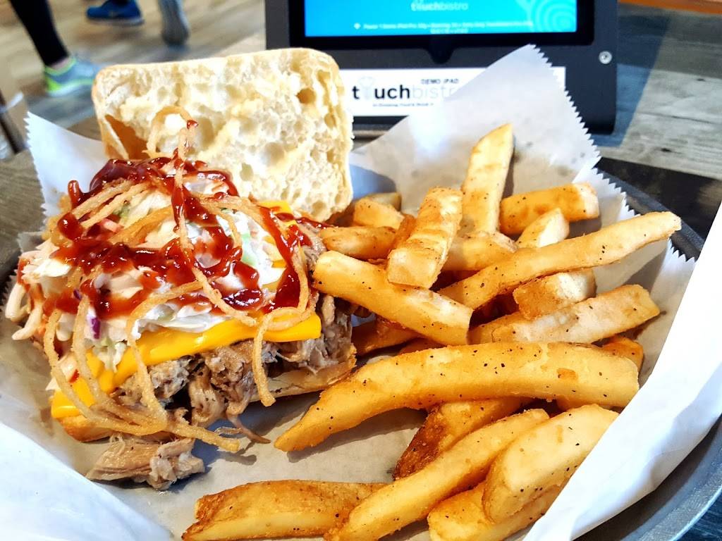 2Sheas Salty Dog | restaurant | 599 S Collier Blvd # 105, Marco Island, FL 34145, USA | 2399705363 OR +1 239-970-5363