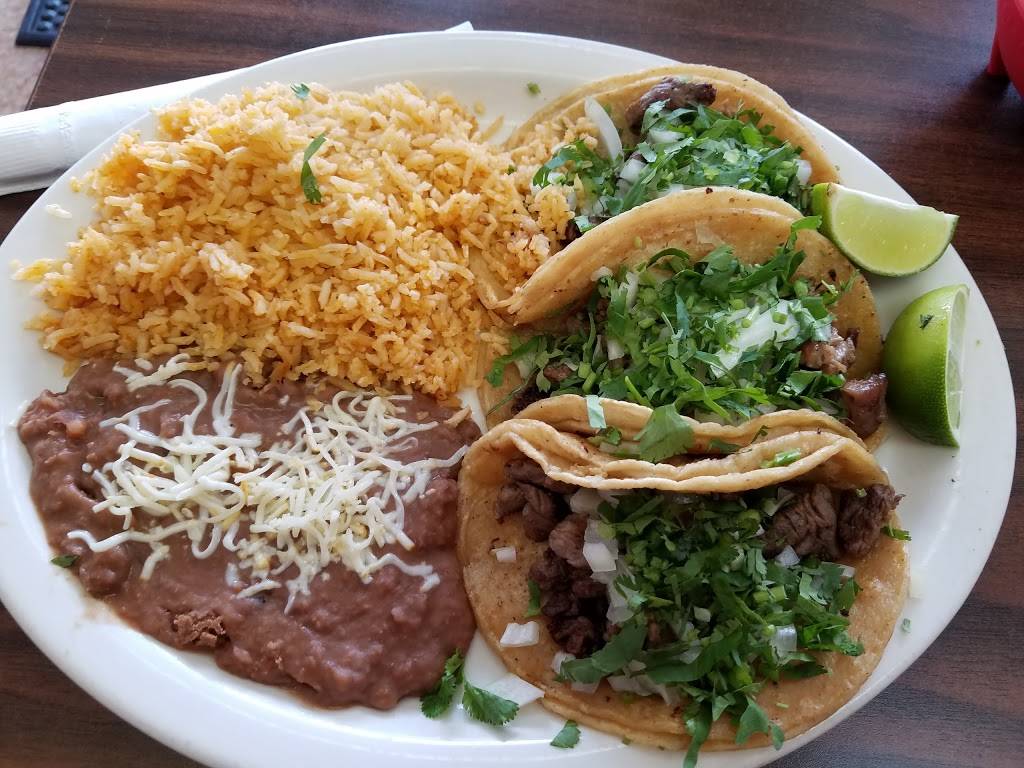 Rolando Tacos - Restaurant | 2322 N Cicero Ave, Chicago, IL 60639, USA