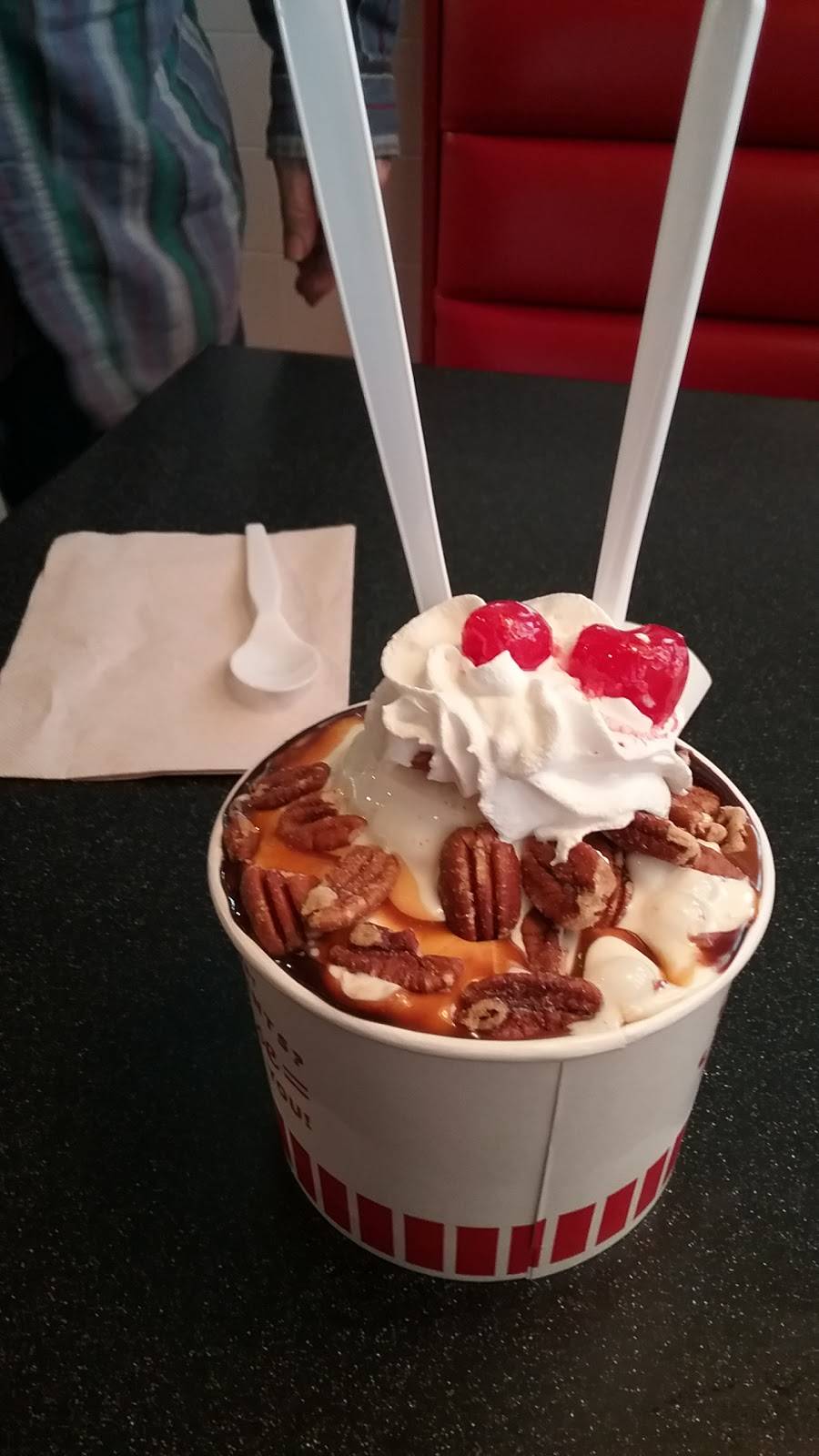 Freddys Frozen Custard & Steakburgers | restaurant | 9053 N 121st E Ave, Owasso, OK 74055, USA | 9183764344 OR +1 918-376-4344