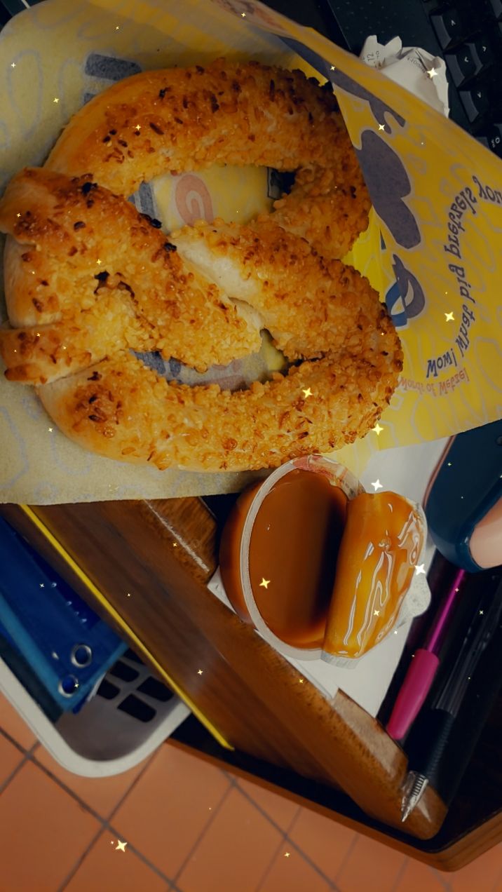 Wetzels Pretzels | bakery | 2190 N Montclair Plaza Ln #5131, Montclair, CA 91763, USA | 9094824306 OR +1 909-482-4306