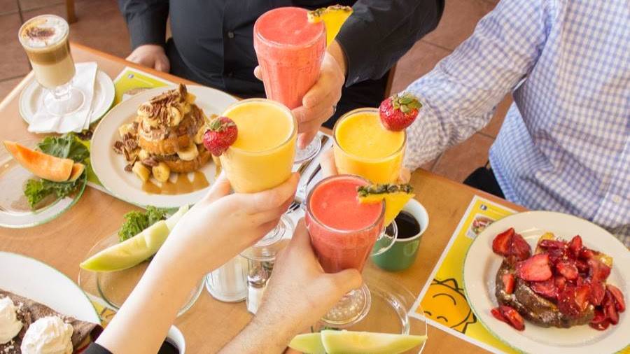Cora | restaurant | 150 Taunton Rd W E6, Whitby, ON L1R 3H8, Canada | 9056555061 OR +1 905-655-5061