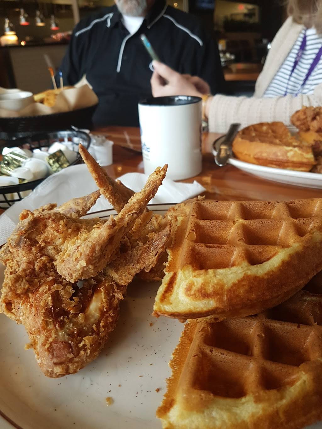 Loc's Chicken and Waffles Restaurant 11975 Apache Ave, Savannah, GA