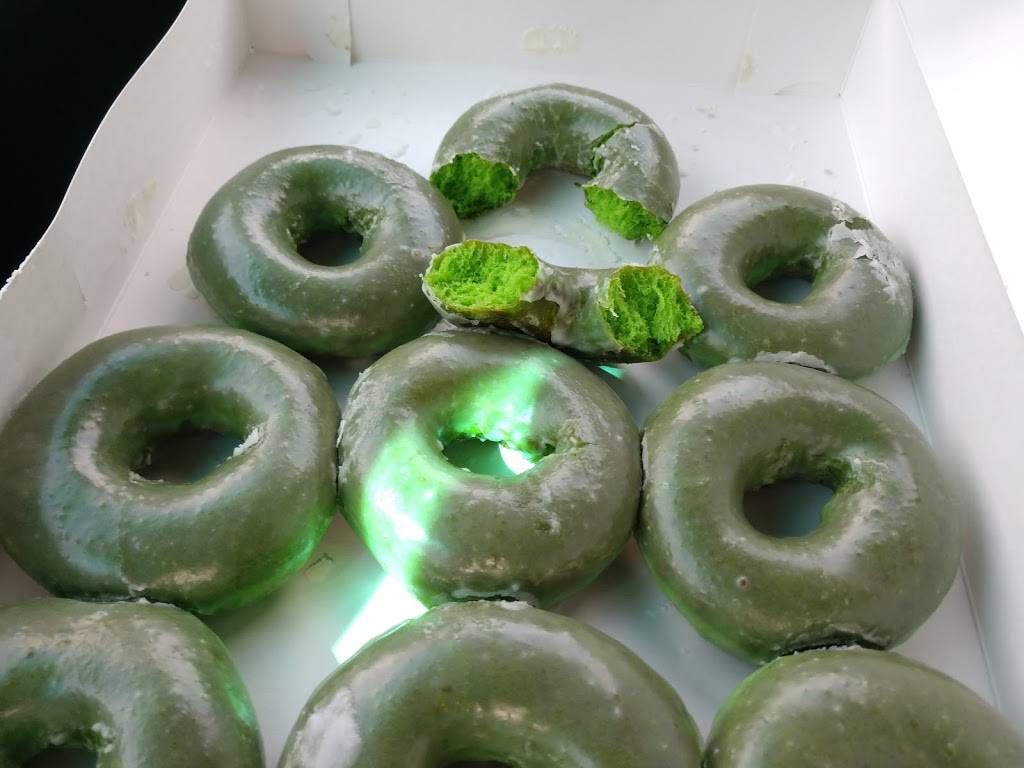 Krispy Kreme | bakery | 2442 Lewisville Clemmons Rd, Clemmons, NC 27012, USA | 3367662059 OR +1 336-766-2059