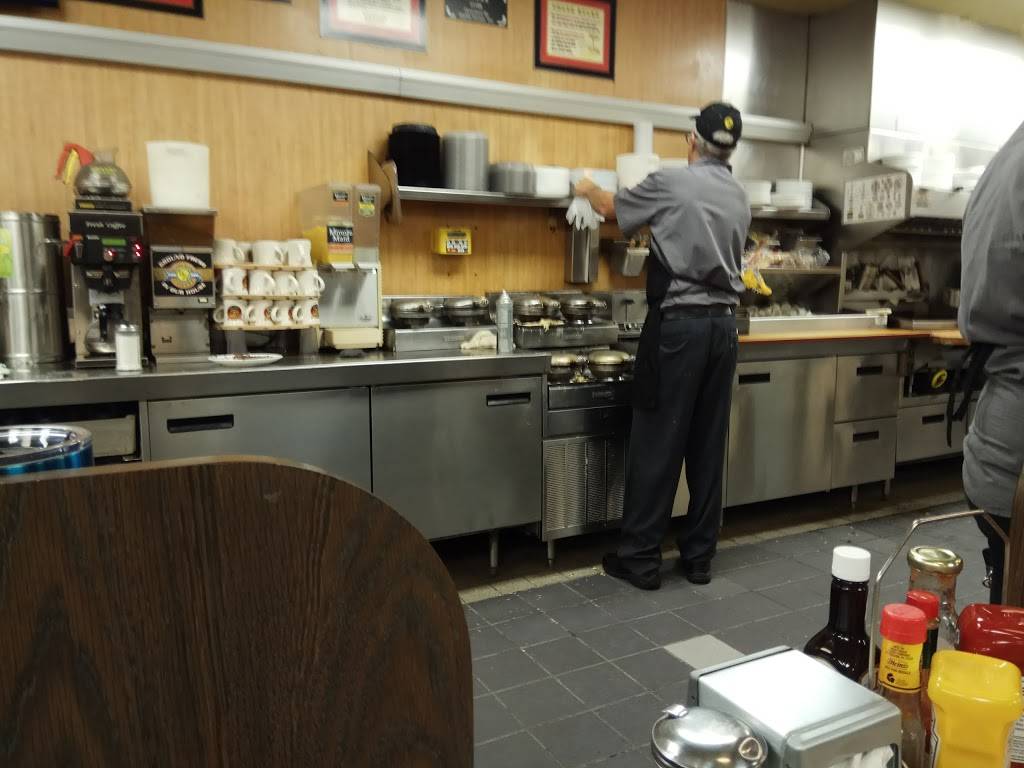Waffle House | meal takeaway | 536 Haywood Rd, Greenville, SC 29607, USA | 8646279510 OR +1 864-627-9510