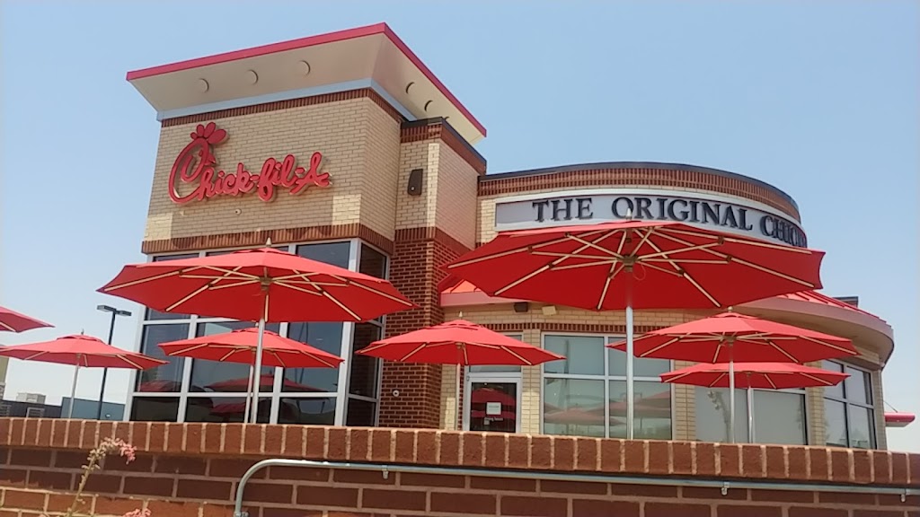 Chick-fil-A - Restaurant | 312 University Ave, Lubbock, TX 79415, USA