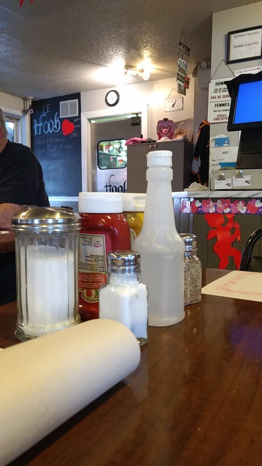 Le Hook, Resto Bar 1220 Rue de Neuville, Gatineau, QC J8M 2E7, Canada