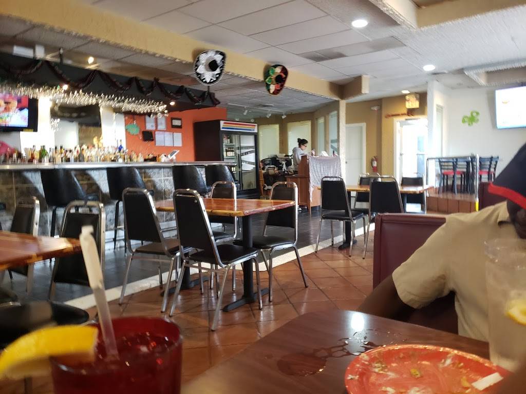 El Mariachi Loco Cantina | restaurant | 12315 Natural Bridge Rd, Bridgeton, MO 63044, USA | 3147365150 OR +1 314-736-5150