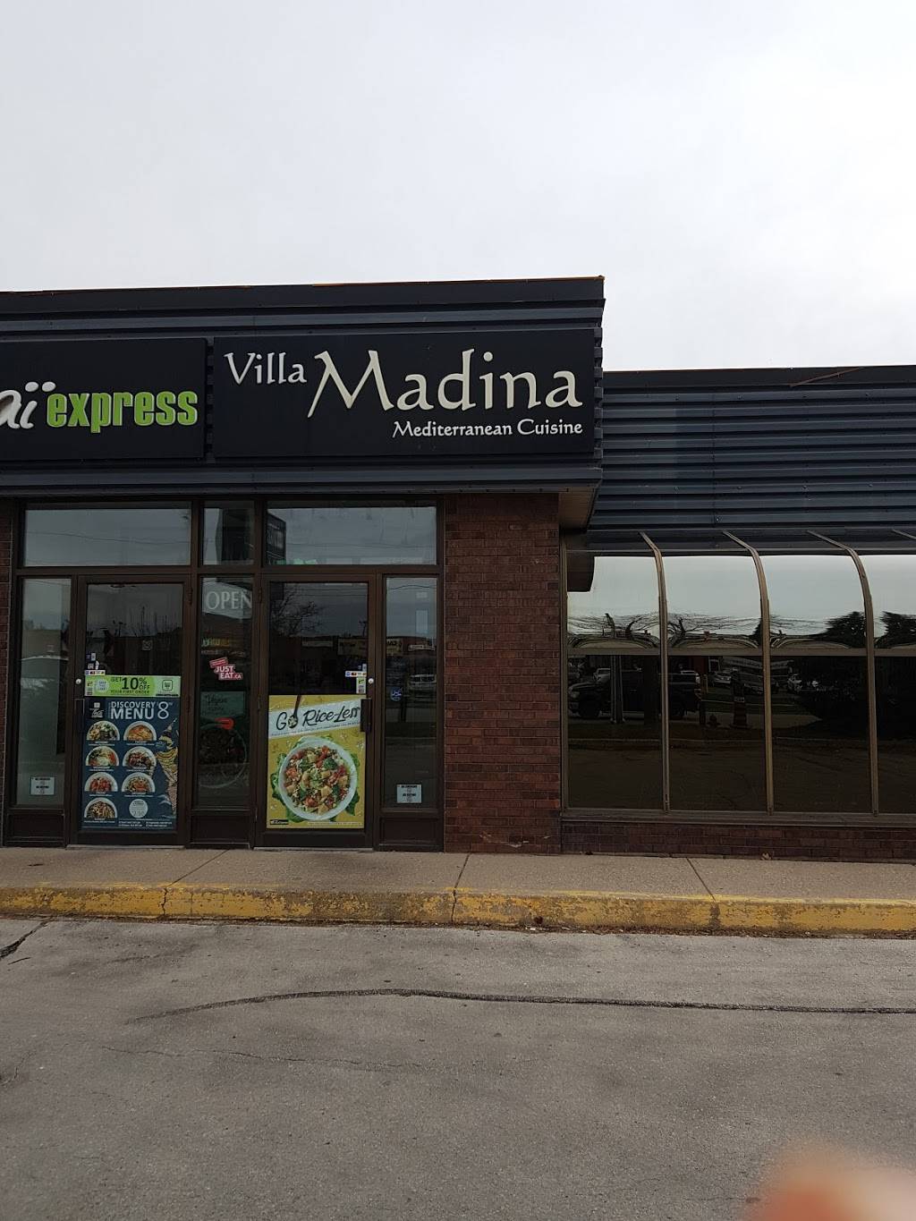 Villa Madina | restaurant | 671 Appleby Line, Burlington, ON L7L 2Y5, Canada | 9053339998 OR +1 905-333-9998