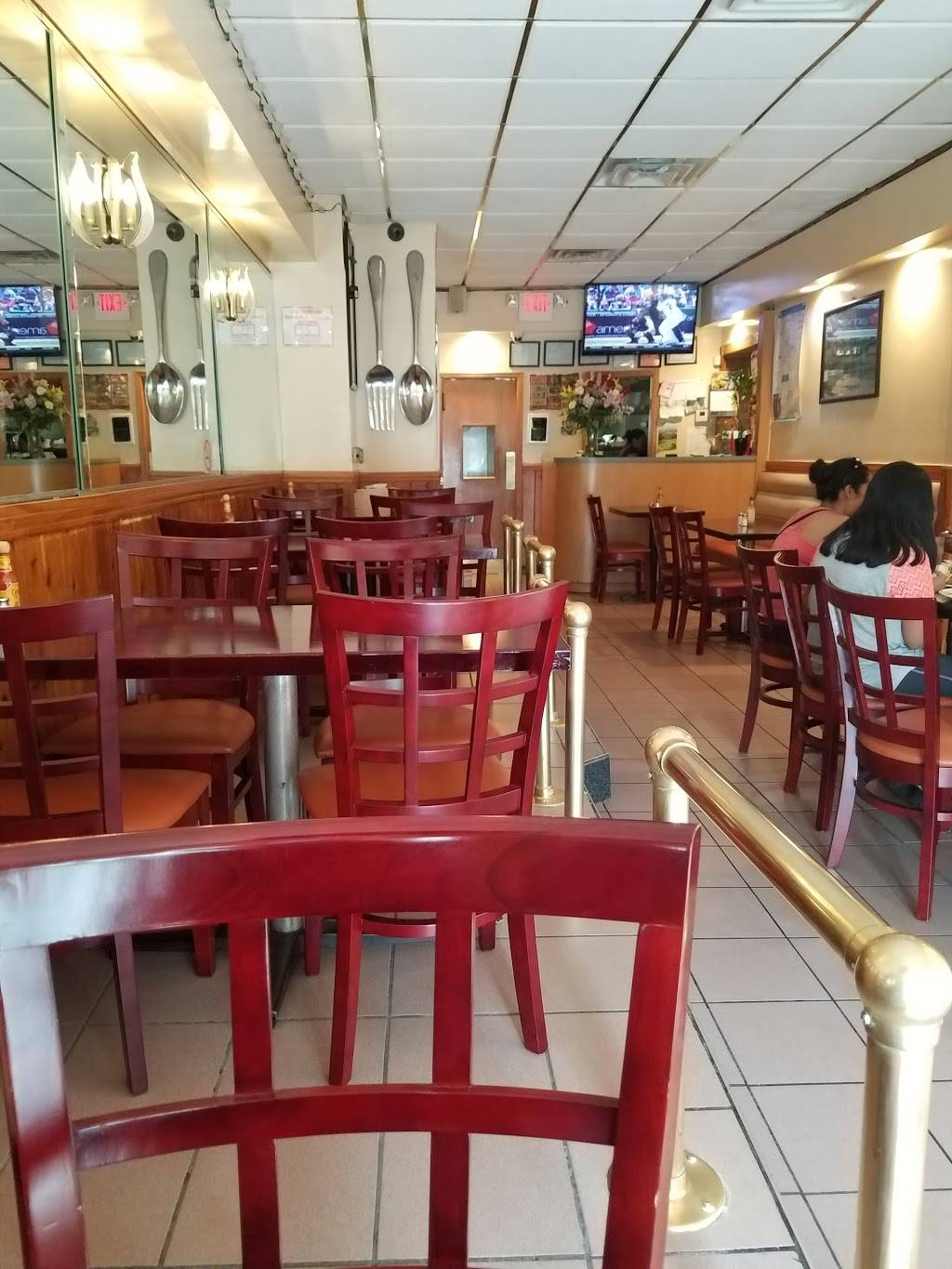 La Costa Del Sol Restaurant 43 Guy Lombardo Ave, Freeport, NY 11520